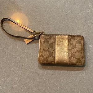 Small coach clutch barely used